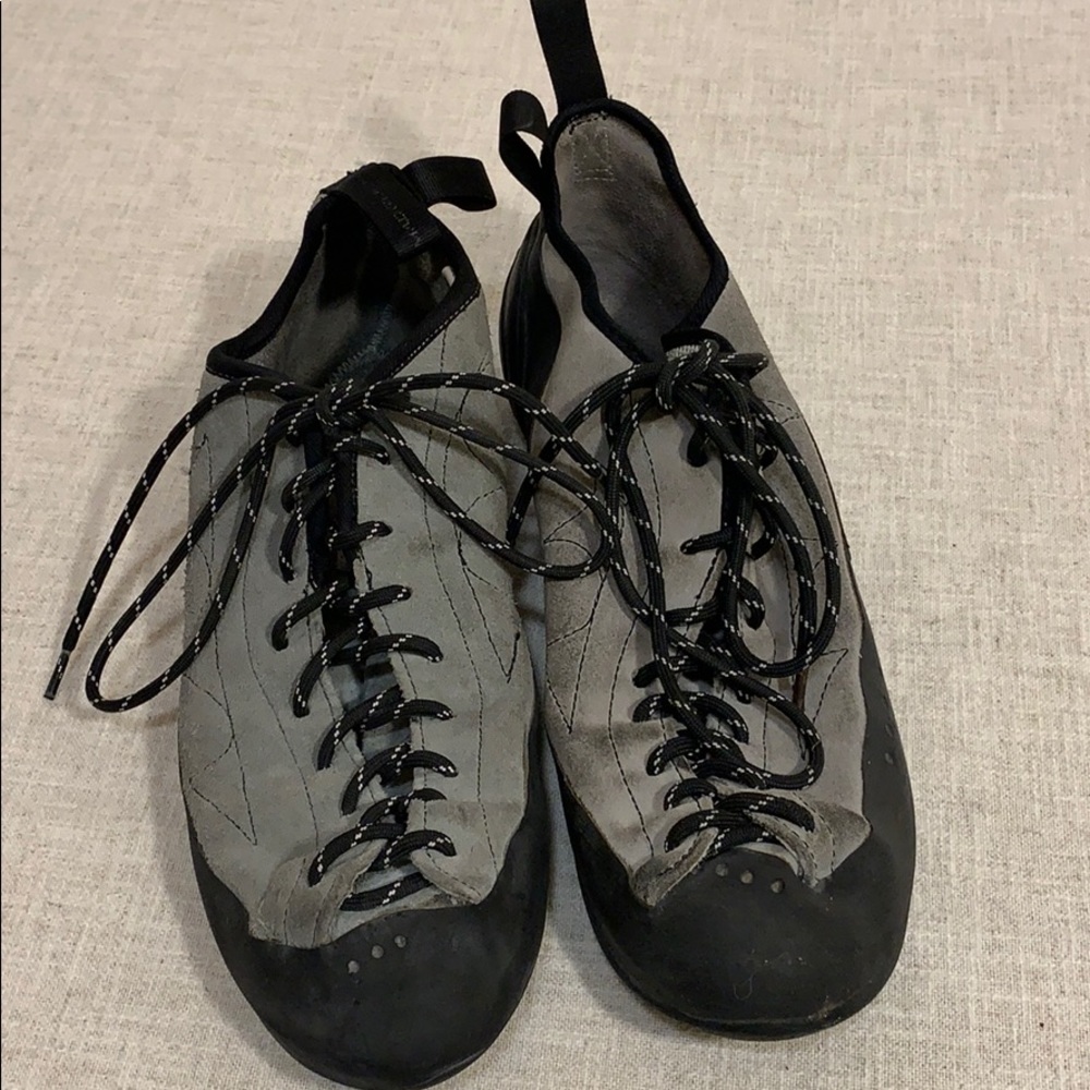 MAD ROCK rock climbing shoes